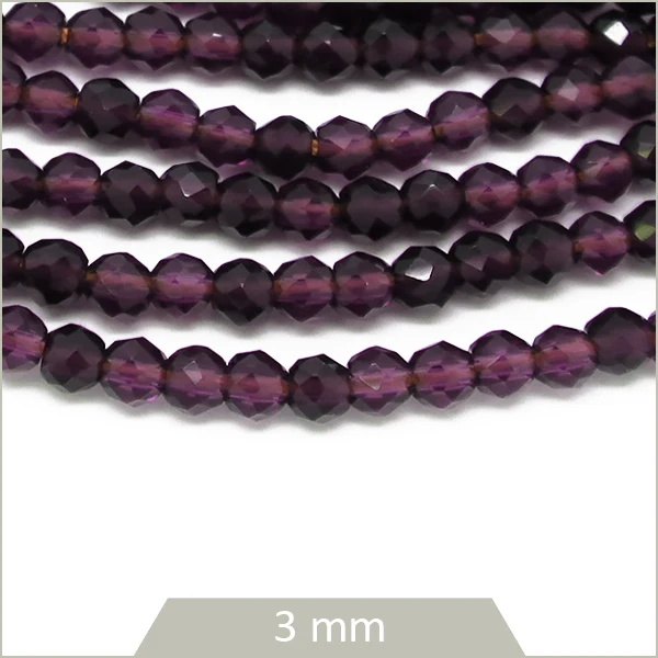 Env. 120 perles de verre rondes à facettes prune, 3 mm