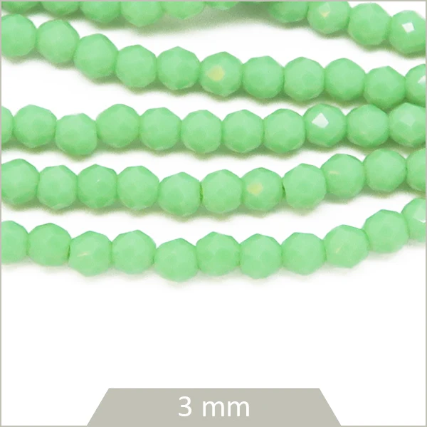 Env. 120 perles de verre rondes à facettes vert d'eau opaque, 3 mm