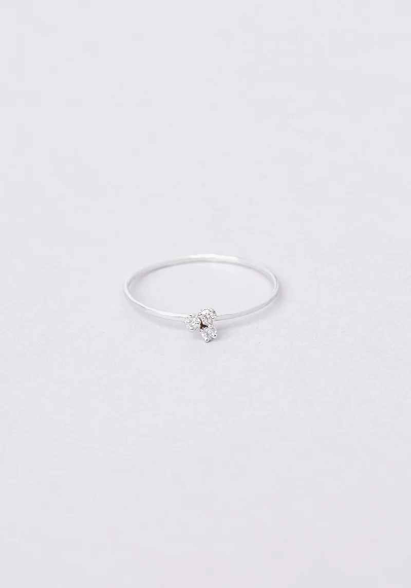 ANNEAU OLYMPE SERTIS TROIS DIAMANTS