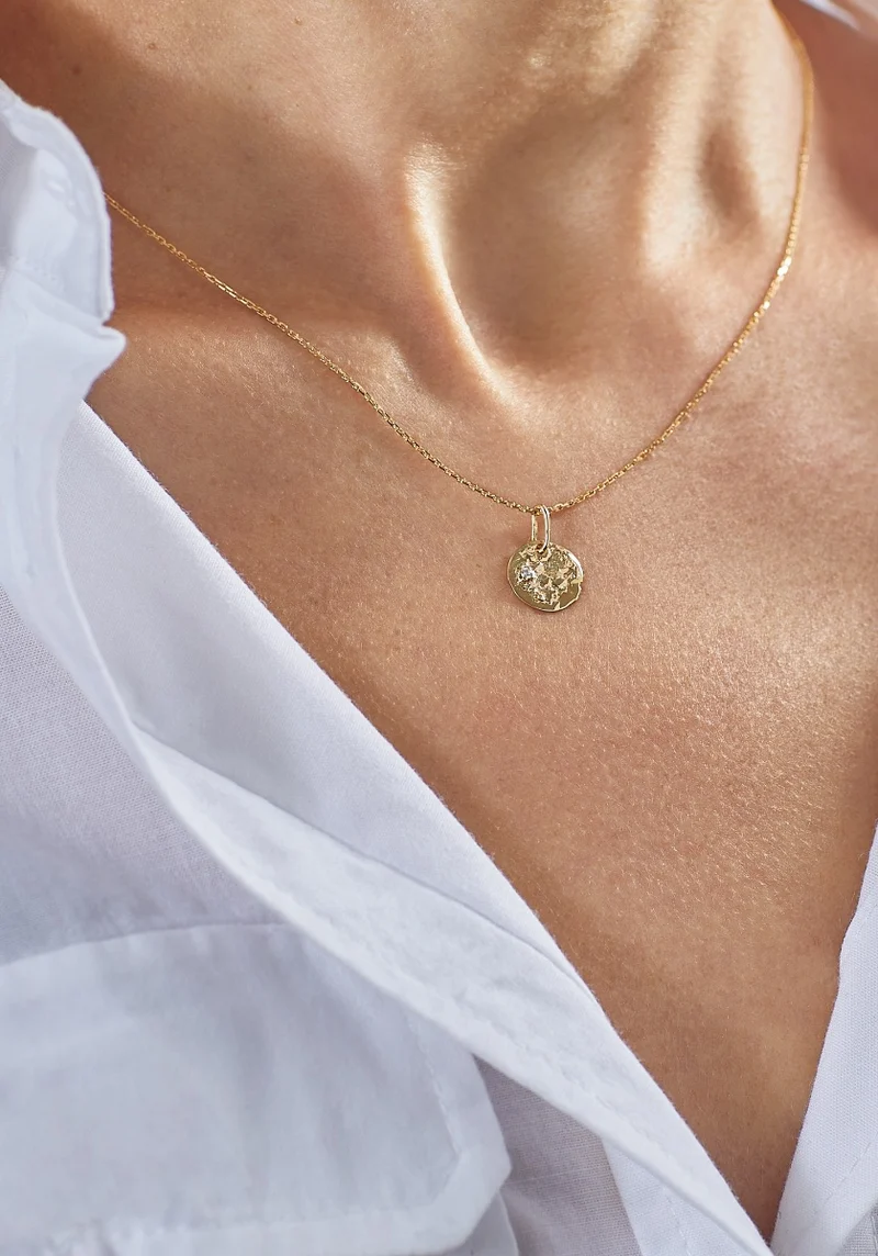 COLLIER BAYA
