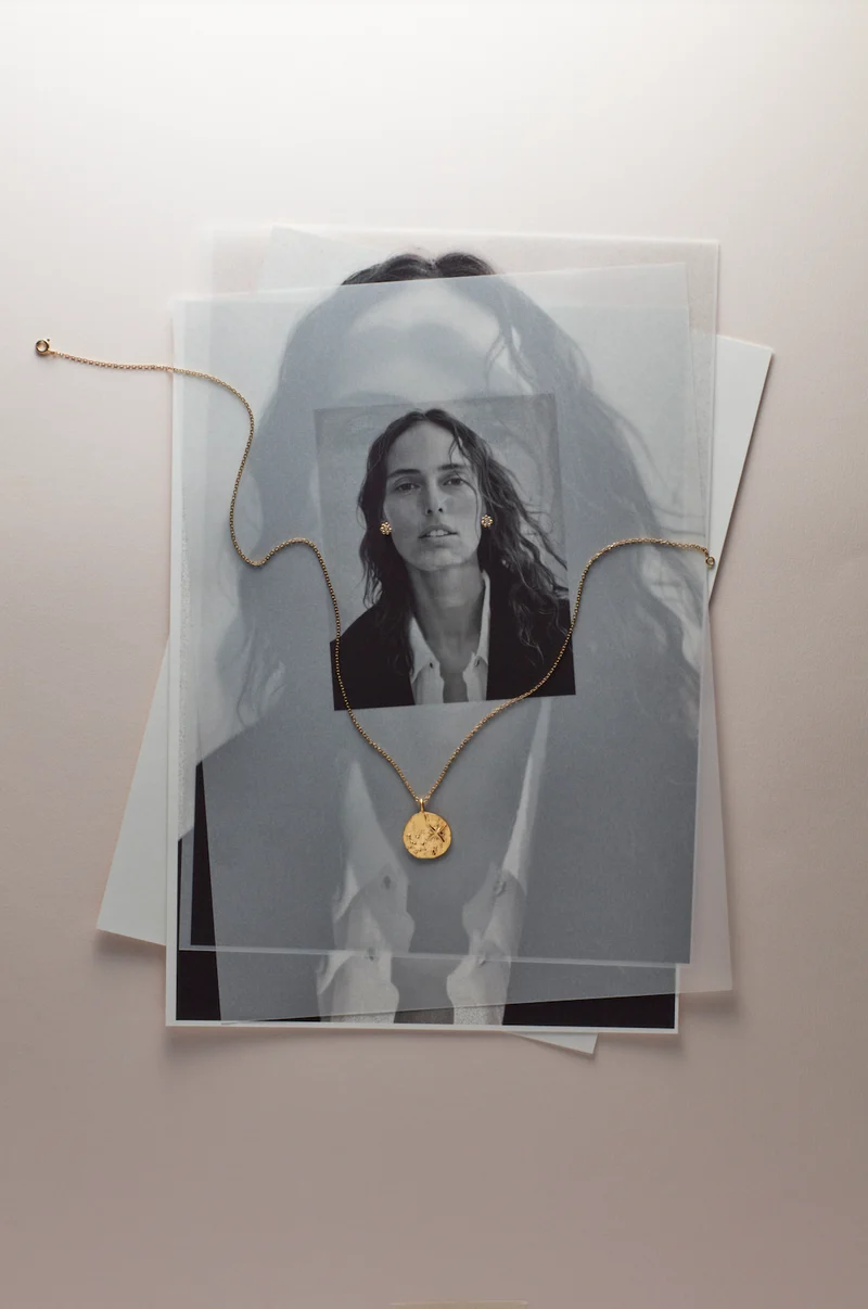 COLLIER ADAM