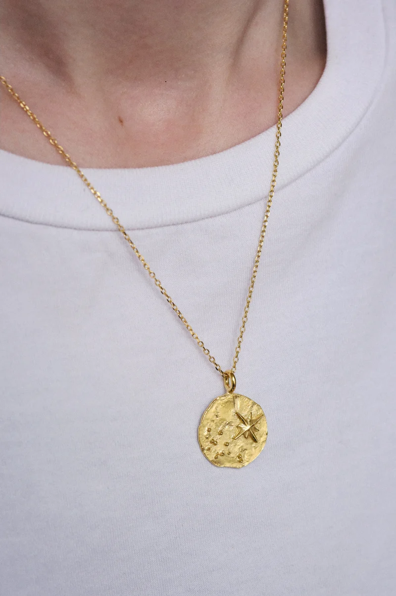 COLLIER ADAM