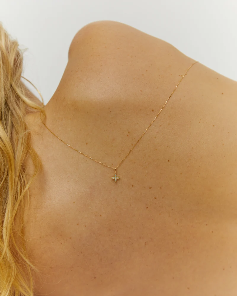 COLLIER VICTORIA