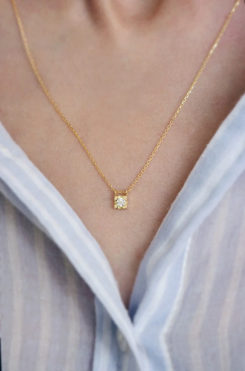 COLLIER ADONIS