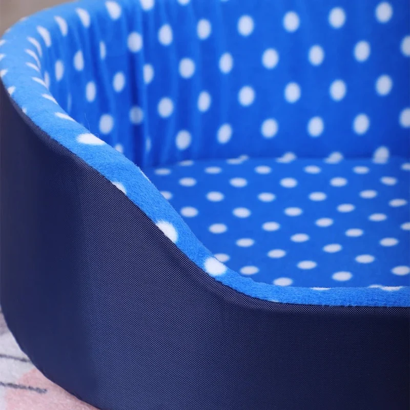 Tout petit panier pour chien