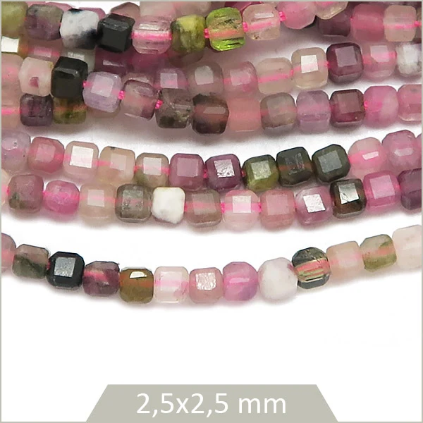 Env. 160 perles cubes facettées en Tourmaline, 2,5x2,5 mm