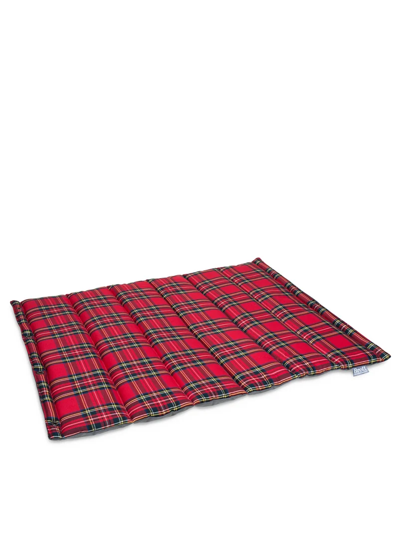 RED TARTAN ROLL BED