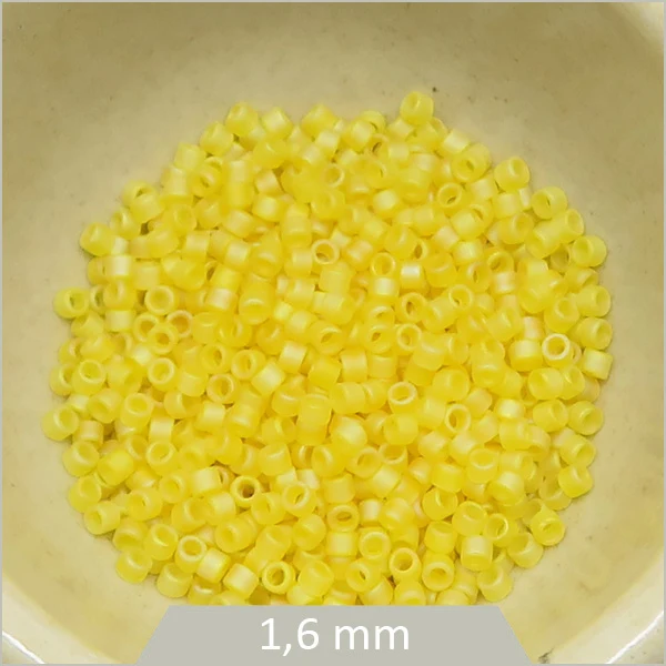 5 g de perles Miyuki Delica 11/0, DB0854 jaune pâle
