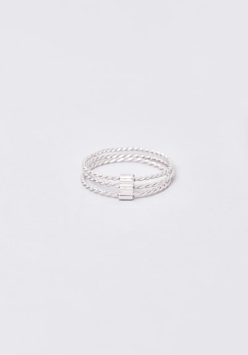 BAGUE IRIS III TORSADEE