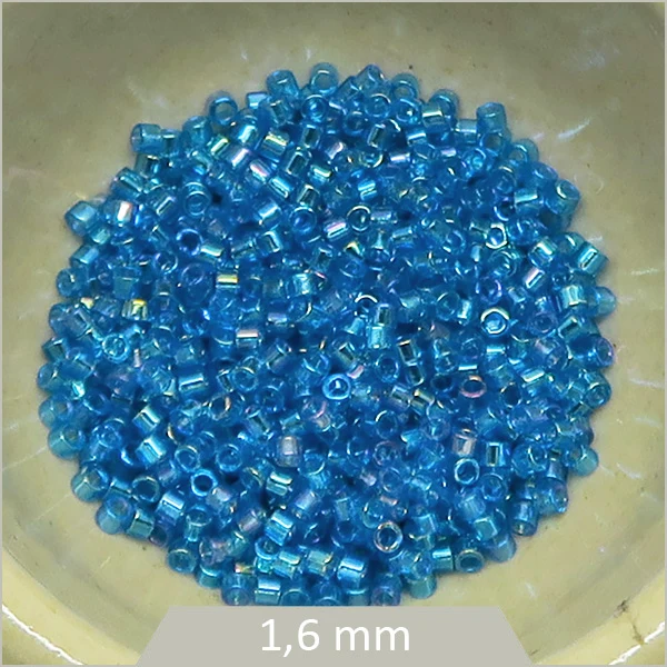 5 g de perles Miyuki Delica 11/0, DB0177 bleu capri irisé