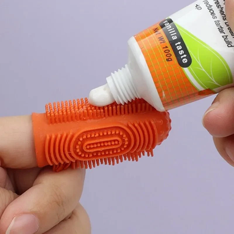 Brosse à doigt 360° pour chien