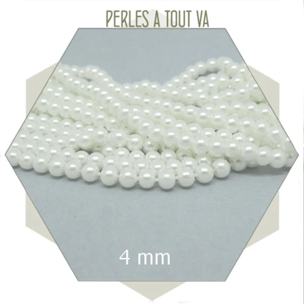 Env. 110 perles de verre nacrées 4 mm blanches