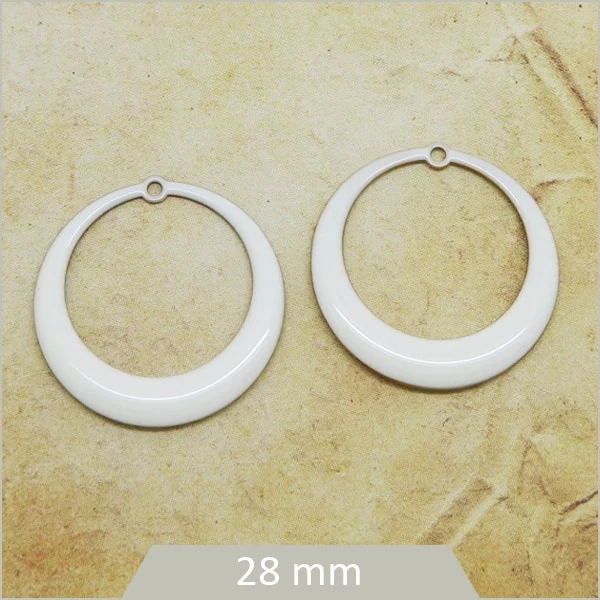 4 créoles effet émaillé blanches