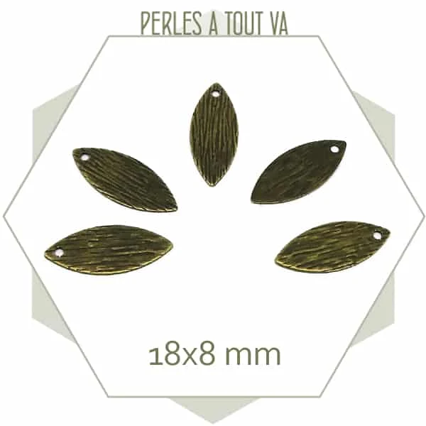 8 breloques navettes bronze, texturées
