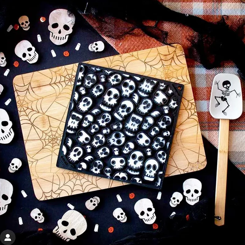 Tapis de léchage Zombie – eMat pour chien – Sodapup® Halloween