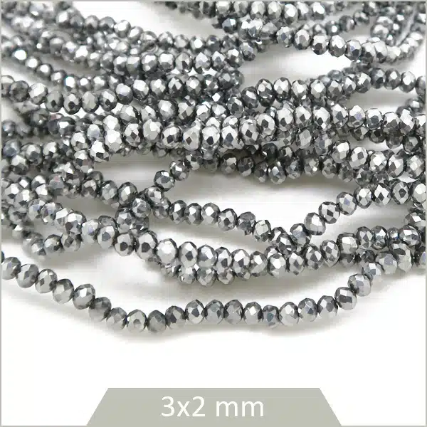 Env. 190 perles de verre à facettes donuts argent, 3x2 mm