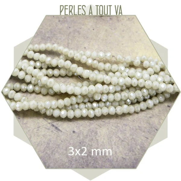 Env. 140 perles de verre à facettes donut, beige irisé 3x2 mm