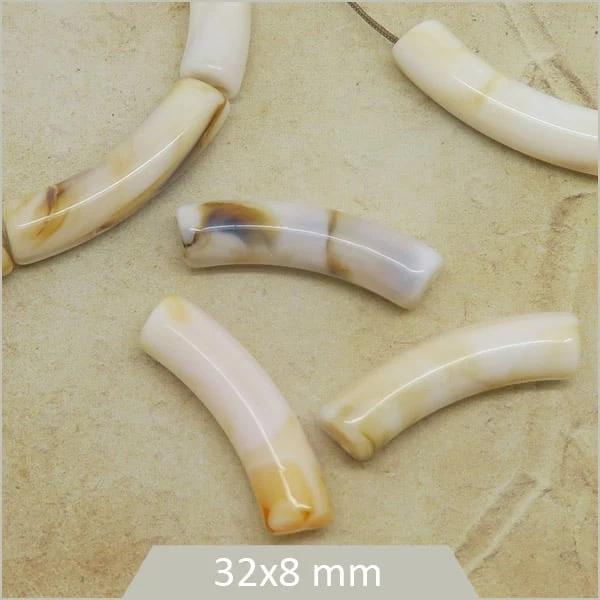 12 perles tubes incurvés beige marbré 8 mm