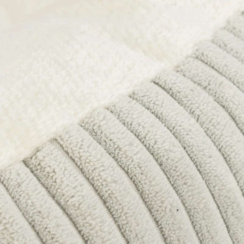 Coussin velours côtelé