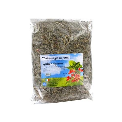 Foin de montagne aux plantes
