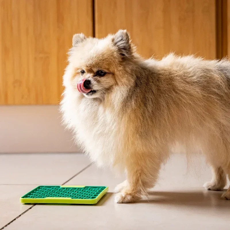Lickimat® MINI Tuff – Tapis de léchage pour chiens et chats