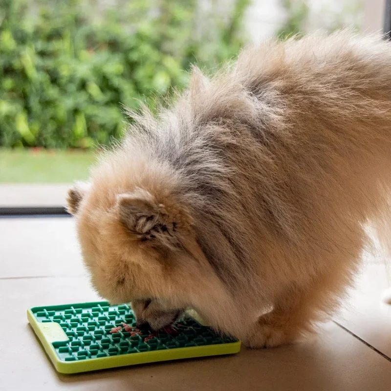 Lickimat® MINI Tuff – Tapis de léchage pour chiens et chats