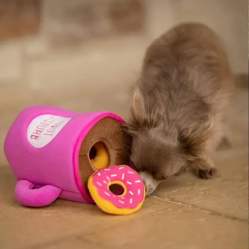 Peluche de flair Coffee & Donutz 🍩 - Jouet d'occupation pour chien – ZippyPaws® Burrow™