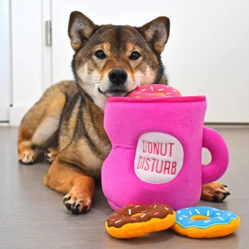 Peluche de flair Coffee & Donutz 🍩 - Jouet d'occupation pour chien – ZippyPaws® Burrow™