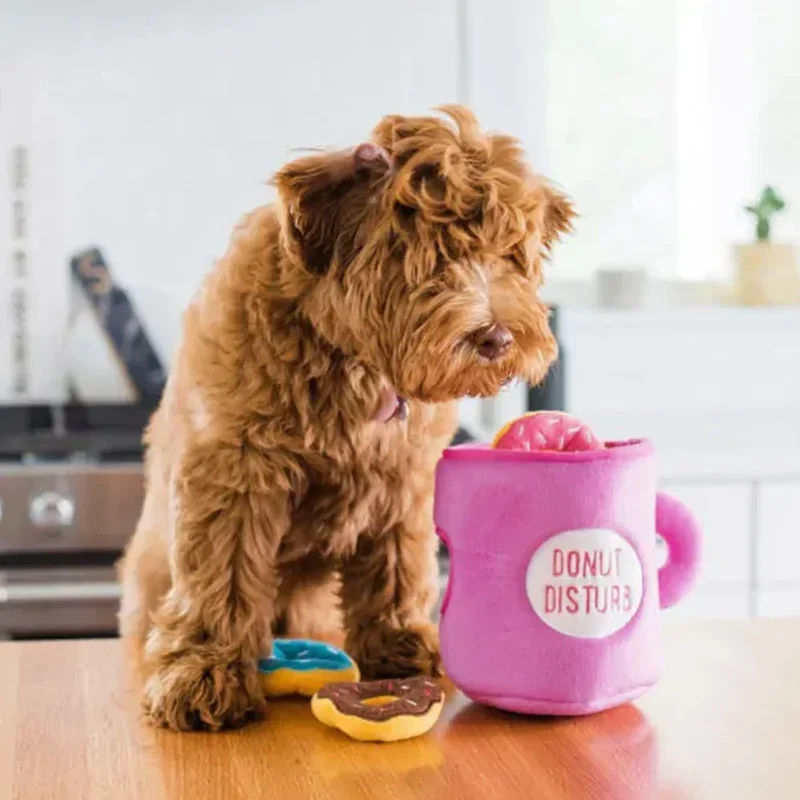 Peluche de flair Coffee & Donutz 🍩 - Jouet d'occupation pour chien – ZippyPaws® Burrow™