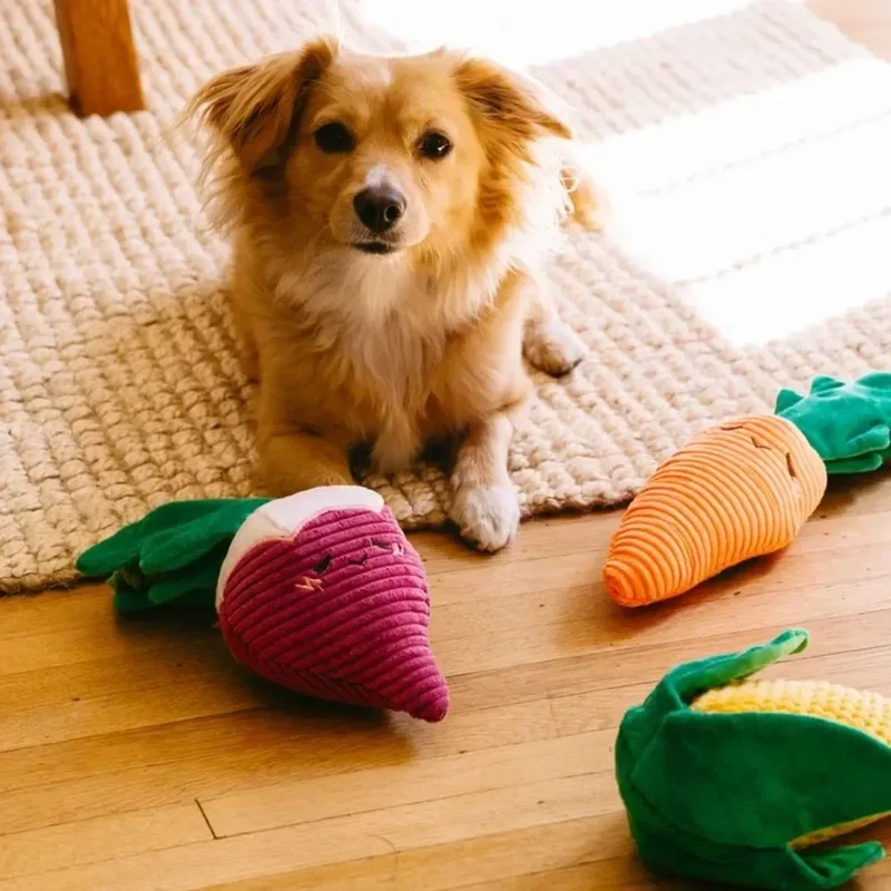 Crinkle Crops Radis – Peluche pour chien Zippy Paws