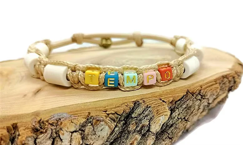 Collier réglable anti-tiques pour chien en céramique EM - LETTRES MULTICOLORES 1cm