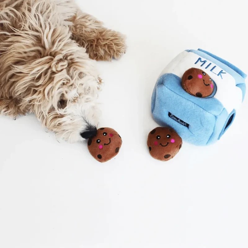 Peluche de flair Milk & Cookies 🍪 - Jouet d'occupation pour chien – ZippyPaws® Burrow™