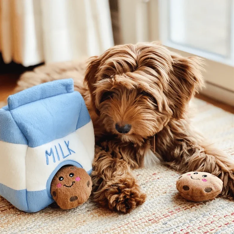 Peluche de flair Milk & Cookies 🍪 - Jouet d'occupation pour chien – ZippyPaws® Burrow™