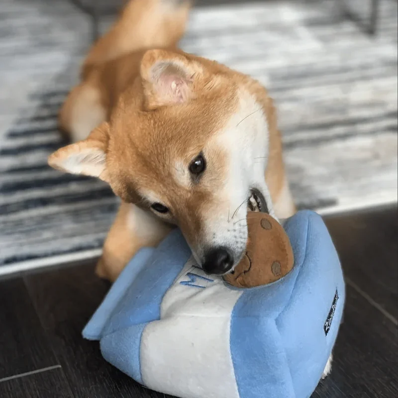 Peluche de flair Milk & Cookies 🍪 - Jouet d'occupation pour chien – ZippyPaws® Burrow™