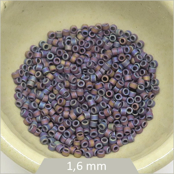 5 g de perles Miyuki Delica 11/0, DB0884 violet irisé