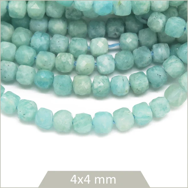 Env. 90 perles cubes facettées en Amazonite, 4x4 mm env.