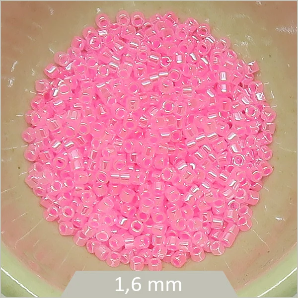 5 g de perles Miyuki Delica 11/0, DB0246 rose cristal