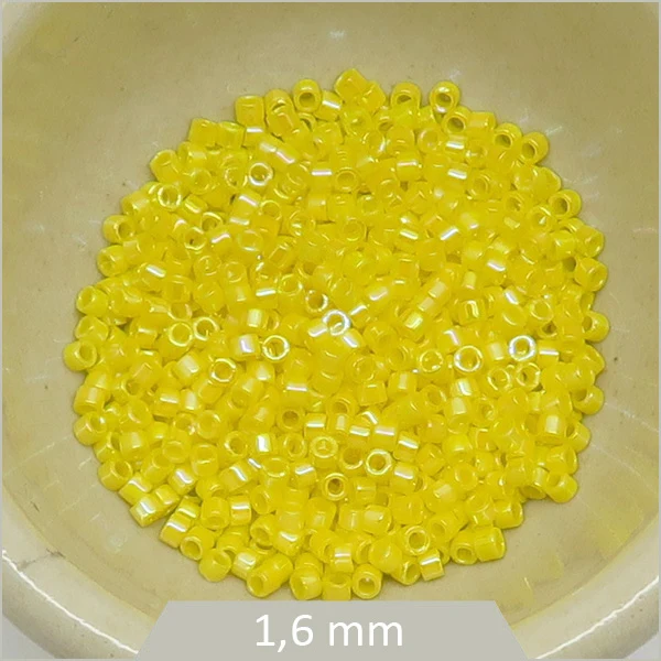 5 g de perles Miyuki Delica 11/0, DB0160 jaune