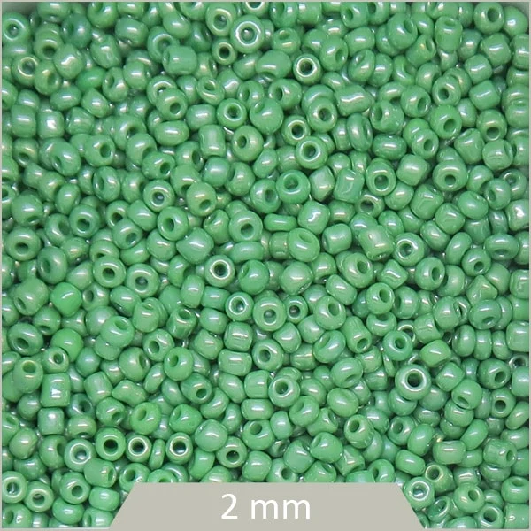 40 g de perles rocailles vert jade irisé 2 mm