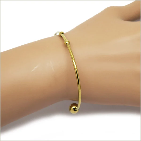 1 bracelet jonc torque ouvert pour charms en acier inoxydable doré, largeur 2 mm
