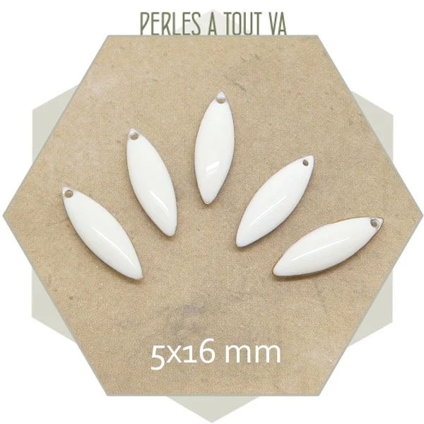 6 petits sequins effet émaillé navette 5x16 mm blanc